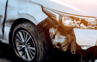 Autoschade schade total-loss maken repareren taxatie verzekering KGE Autoservice Rotterdam Barendrecht